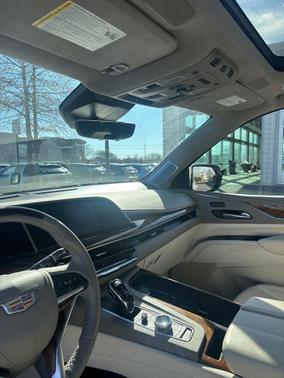 2024 Cadillac Escalade ESV Sport Platinum