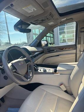 2024 Cadillac Escalade ESV Sport Platinum