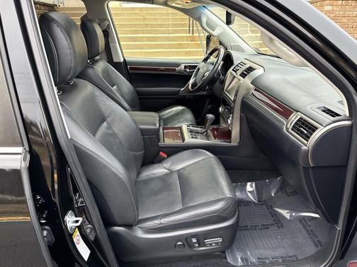 2019 Lexus GX 460 Base