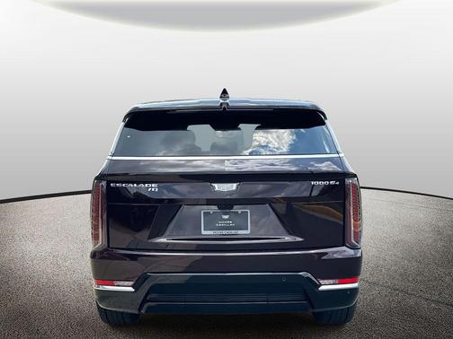 2026 Cadillac Escalade IQ Luxury