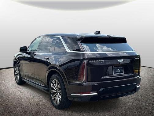 2026 Cadillac Escalade IQ Luxury