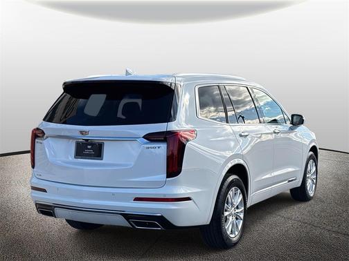 2025 Cadillac XT6 Luxury AWD