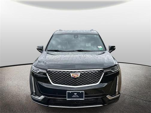 2025 Cadillac XT6 Luxury AWD