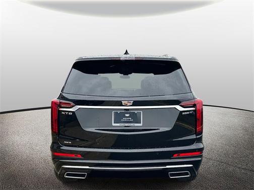 2025 Cadillac XT6 Luxury AWD