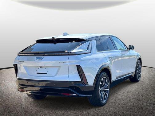 Crystal White Tricoat 2024 Cadillac LYRIQ Sport