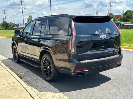 2024 Cadillac Escalade Sport