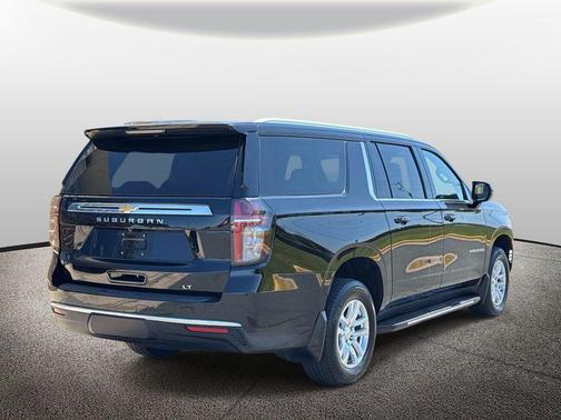 Black 2022 Chevrolet Suburban LT