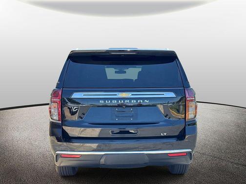Black 2022 Chevrolet Suburban LT