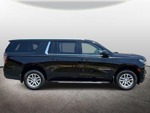 Black 2022 Chevrolet Suburban LT