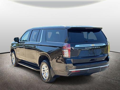 Black 2022 Chevrolet Suburban LT