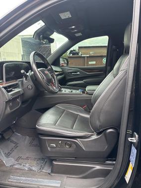2023 Cadillac Escalade ESV Premium Luxury