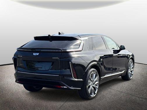 Stellar Black Metallic 2026 Cadillac LYRIQ Signature Luxury