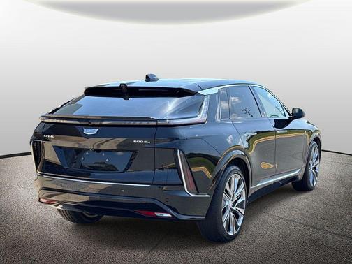 Stellar Black Metallic 2025 Cadillac LYRIQ Luxury