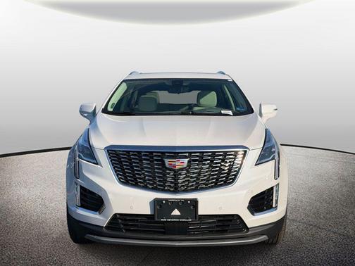 Crystal White Tricoat 2026 Cadillac XT5 Premium Luxury