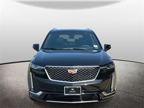 2025 Cadillac XT6 Luxury FWD
