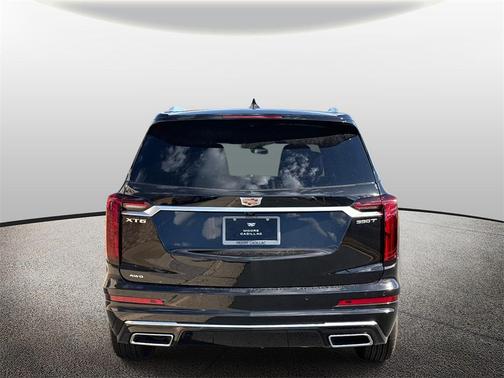2025 Cadillac XT6 Luxury AWD