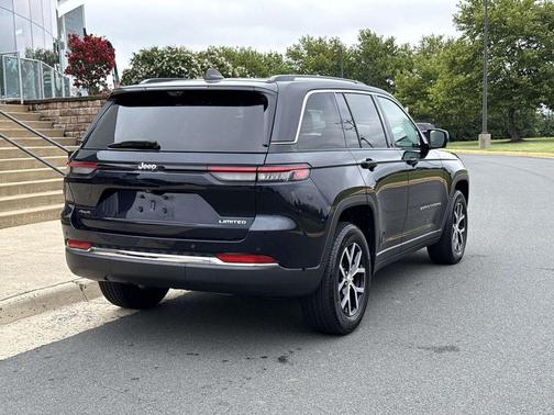 Midnight Sky 2024 Jeep Grand Cherokee Limited
