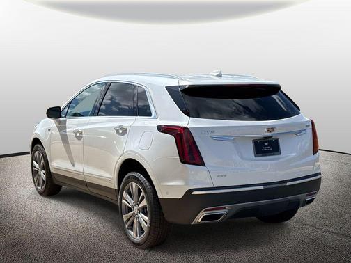 Crystal White Tricoat 2026 Cadillac XT5 Premium Luxury