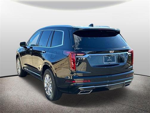 2025 Cadillac XT6 Luxury FWD