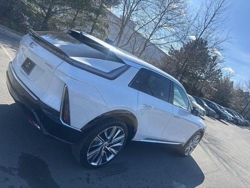 2024 Cadillac LYRIQ Luxury
