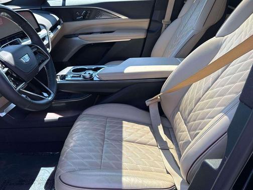 Stellar Black Metallic 2025 Cadillac LYRIQ Sport