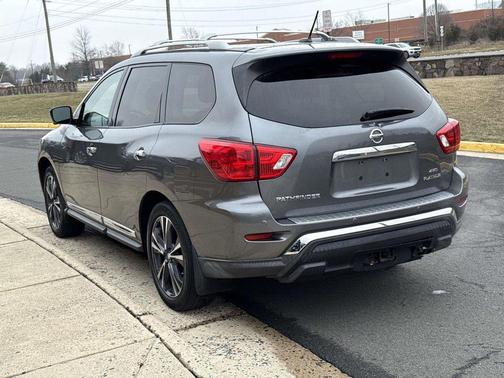 2018 Nissan Pathfinder Platinum