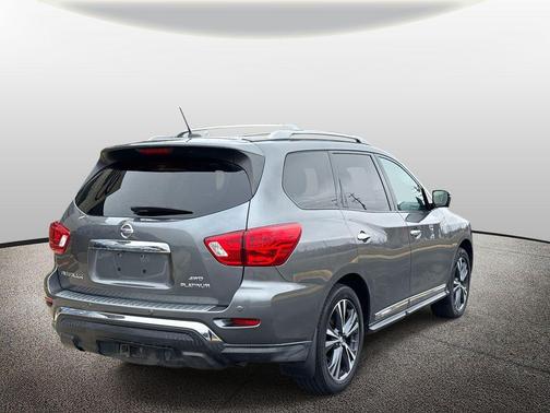 2018 Nissan Pathfinder Platinum