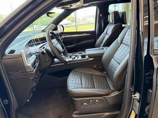 Black Raven 2026 Cadillac Escalade V-Series