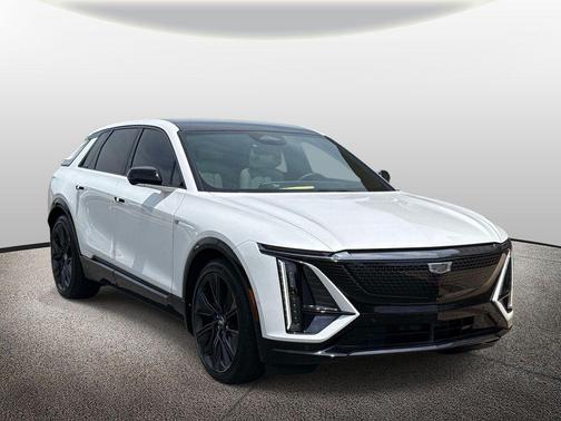 Crystal White Tricoat 2024 Cadillac LYRIQ Sport