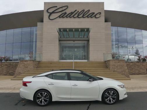 Photo 1 of 30 of 2016 Nissan Maxima 3.5 Platinum