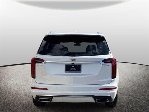 2025 Cadillac XT6 Luxury FWD