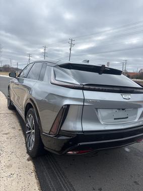 2024 Cadillac LYRIQ Sport