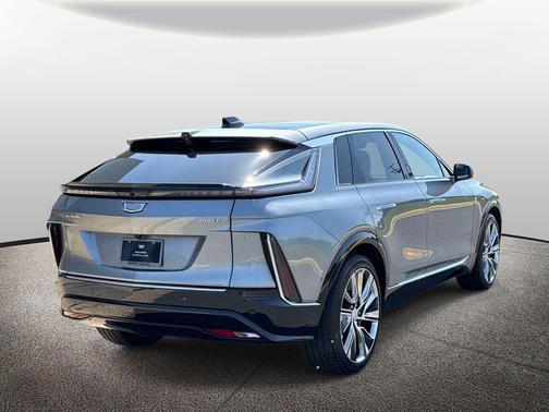 Argent Silver Metallic 2025 Cadillac LYRIQ Luxury