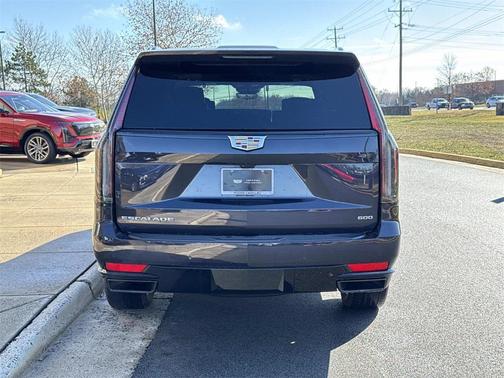 2023 Cadillac Escalade Sport Platinum