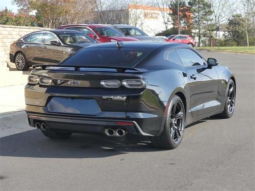Photo 5 of 31 of 2019 Chevrolet Camaro 2SS