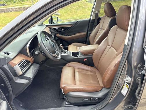 Magnetite Gray Metallic 2022 Subaru Outback Touring