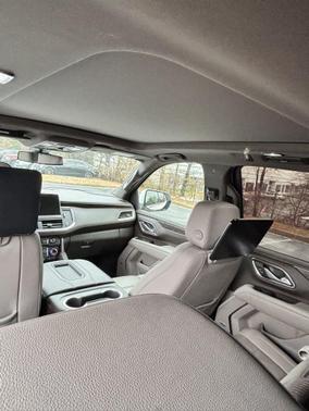 2022 Chevrolet Suburban LT