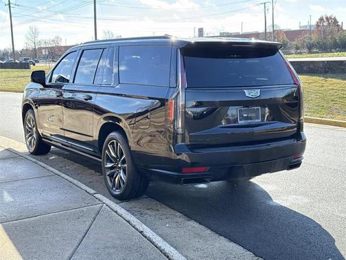 2024 Cadillac Escalade ESV Sport Platinum