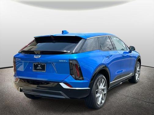 2025 Cadillac OPTIQ Luxury 2 AWD