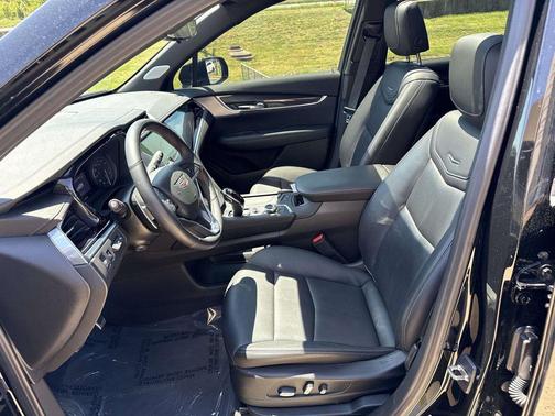 Stellar Black Metallic 2023 Cadillac XT6 Sport AWD