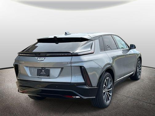 2025 Cadillac LYRIQ Sport
