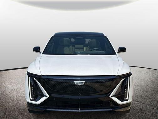 Crystal White Tricoat 2025 Cadillac LYRIQ Sport