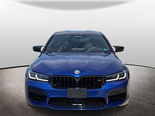 Marina Bay Blue Metallic 2023 BMW M5 Base