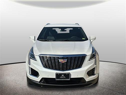 2025 Cadillac XT5 Luxury