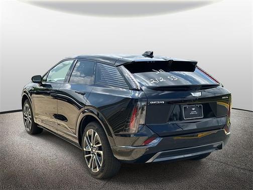 2025 Cadillac OPTIQ Sport 2 AWD