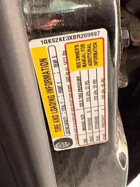 Onyx Black 2011 GMC Yukon XL 1500 SLT