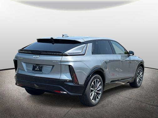 2025 Cadillac LYRIQ Sport