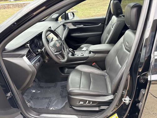 Stellar Black Metallic 2024 Cadillac XT5 Premium Luxury