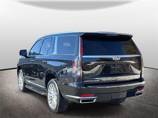2022 Cadillac Escalade Luxury