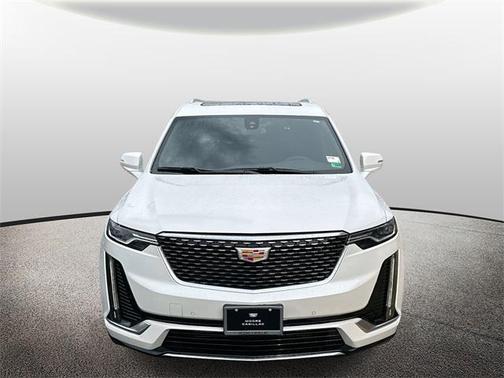 2025 Cadillac XT6 Luxury AWD
